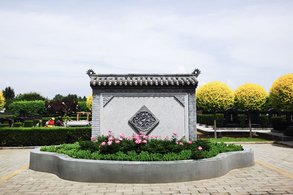 为什么这四款墓型在中华永久陵园“出圈”？家属真实认可度拉满