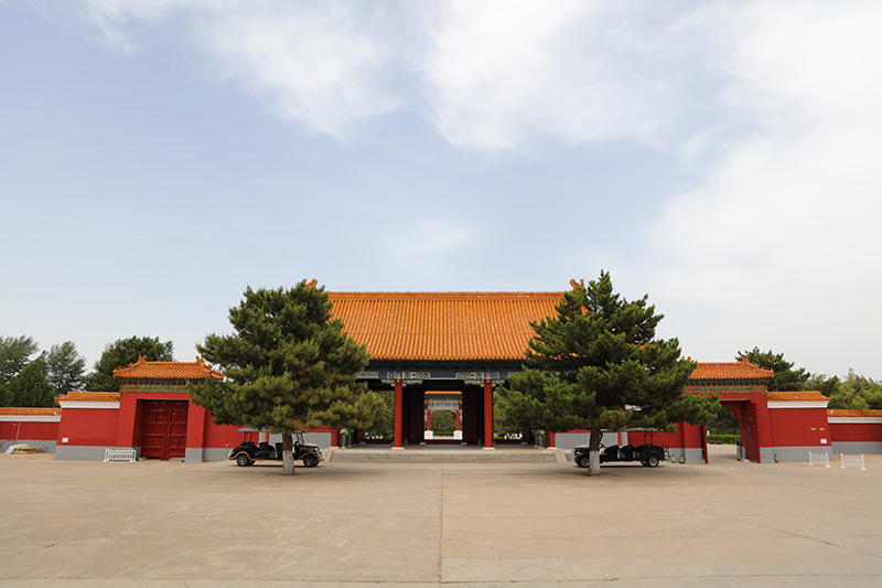 陵园大殿广场